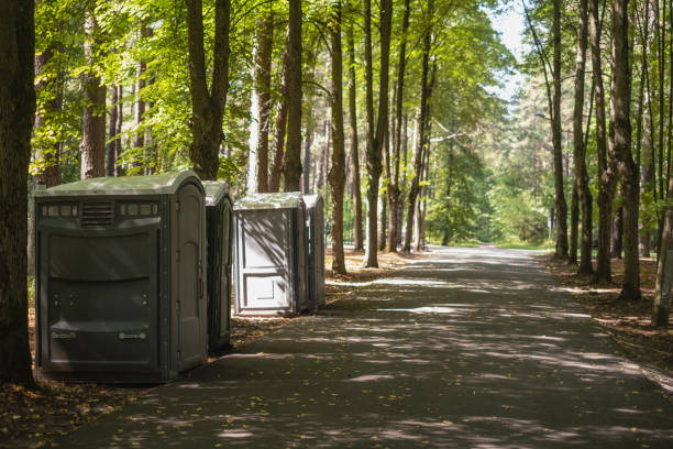 Best Construction site porta potty rental  in Farmland, IN