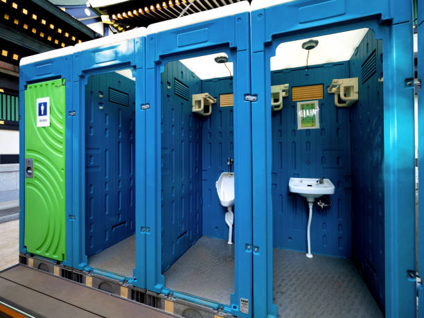 Best Porta potty rental near me  in Farmland, IN